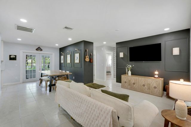 14241 N 79th Ct Court N, Loxahatchee, FL 33470