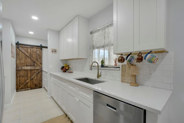 14241 N 79th Ct Court N, Loxahatchee, FL 33470