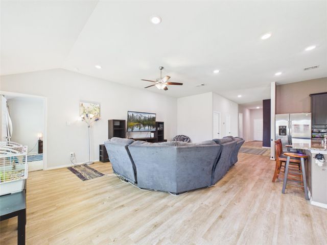 1237 Steed Bluff Drive, Alvin, TX 77511