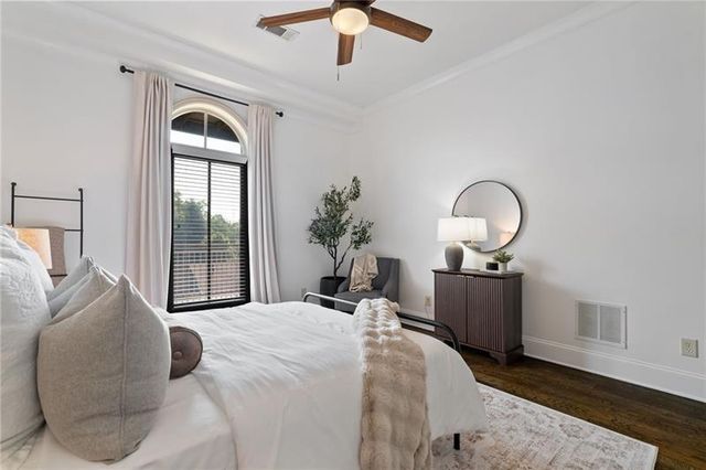 360 Chambers Street 155, Woodstock, GA 30188