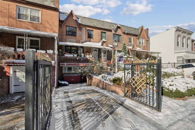 3018 Hobart Street, Woodside, NY 11377