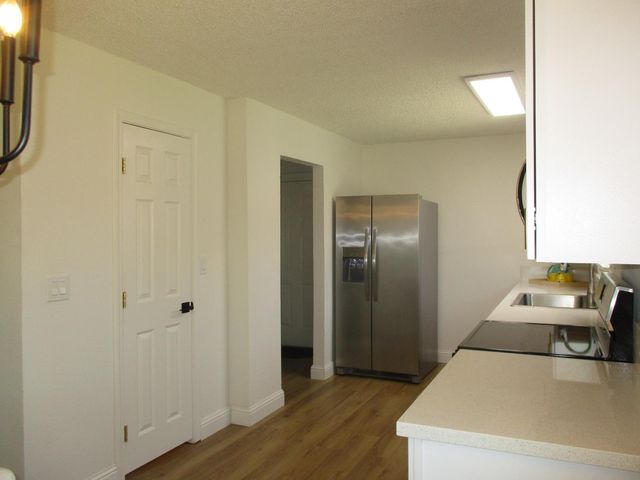 2125 Harris Ave, Sacramento, CA 95838