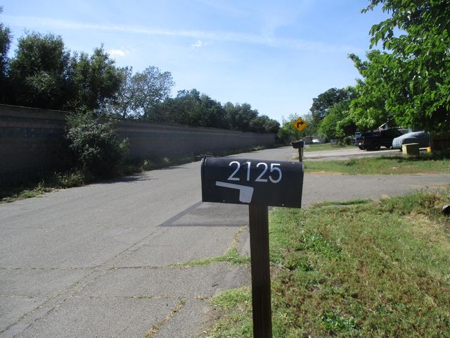 2125 Harris Ave, Sacramento, CA 95838