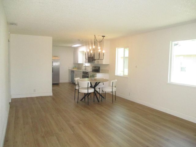 2125 Harris Ave, Sacramento, CA 95838