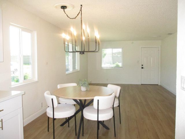 2125 Harris Ave, Sacramento, CA 95838