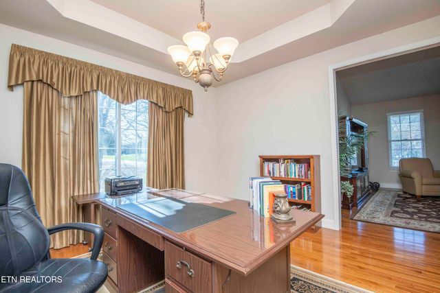 102 Tanasee Court, Maryville, TN 37801