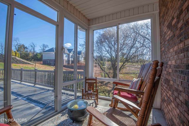 102 Tanasee Court, Maryville, TN 37801