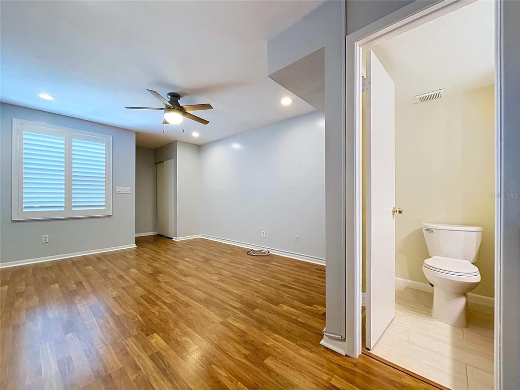 Image 24 of property listing at 4517 W LA VILLA LANE, Tampa, FL 33611