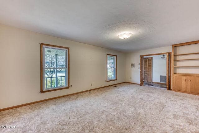 517 Colonial Heights Road, Kingsport, TN 37663