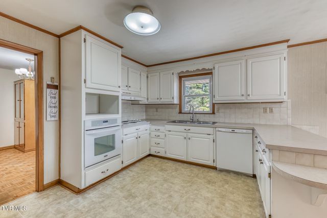 517 Colonial Heights Road, Kingsport, TN 37663