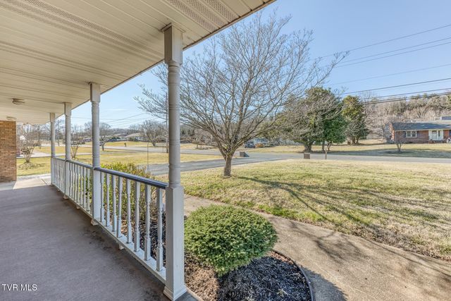 517 Colonial Heights Road, Kingsport, TN 37663