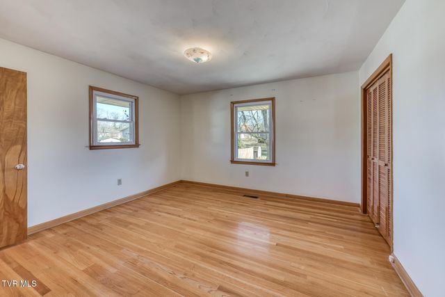 517 Colonial Heights Road, Kingsport, TN 37663