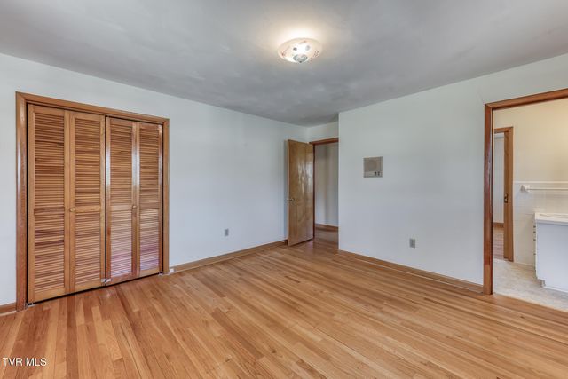 517 Colonial Heights Road, Kingsport, TN 37663