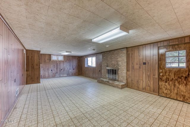 517 Colonial Heights Road, Kingsport, TN 37663