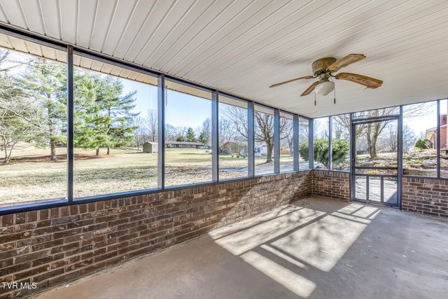 517 Colonial Heights Road, Kingsport, TN 37663