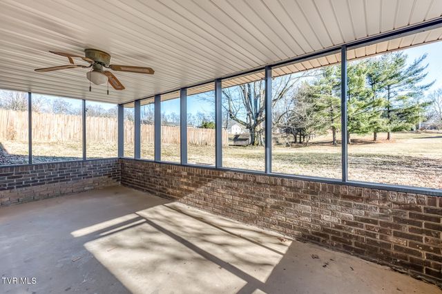 517 Colonial Heights Road, Kingsport, TN 37663