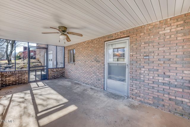 517 Colonial Heights Road, Kingsport, TN 37663