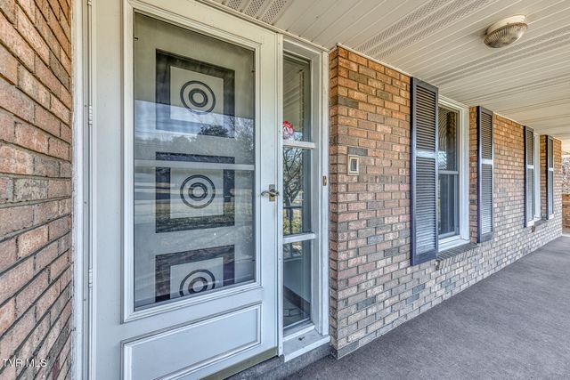 517 Colonial Heights Road, Kingsport, TN 37663