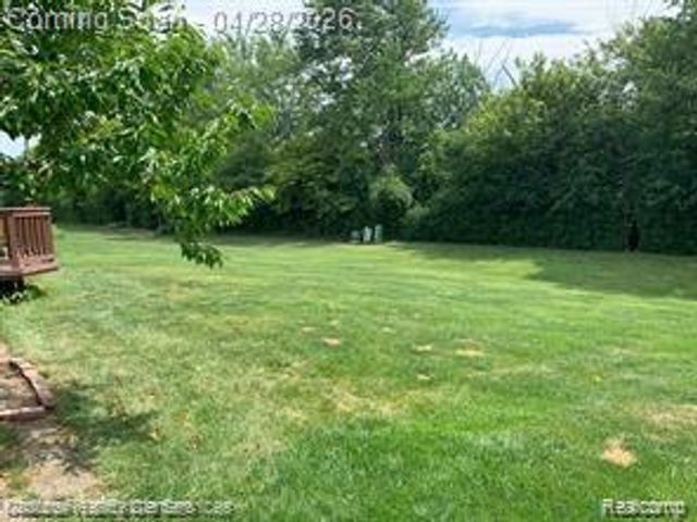 47205 Fairlawn Court, Canton Charter Township, MI 48188