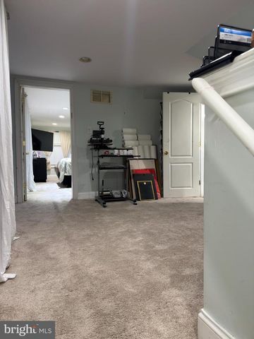 561 BILLINGS AVE, Paulsboro, NJ 08066