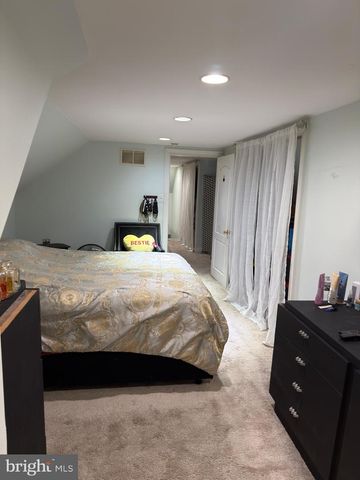 561 BILLINGS AVE, Paulsboro, NJ 08066