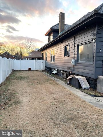 561 BILLINGS AVE, Paulsboro, NJ 08066