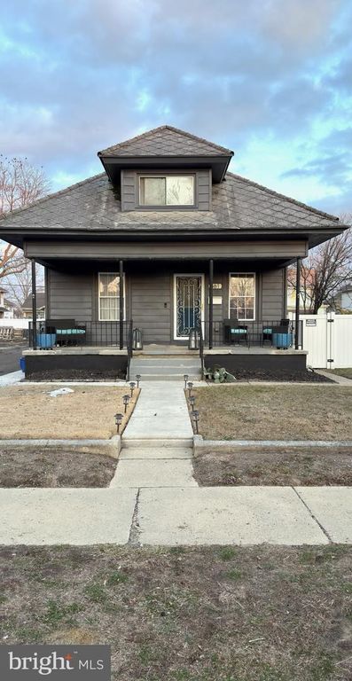 561 BILLINGS AVE, Paulsboro, NJ 08066