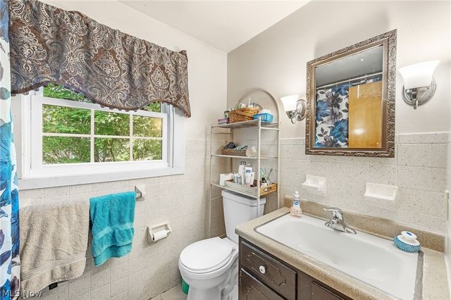 13099 Dorothy Drive, Chesterland, OH 44026