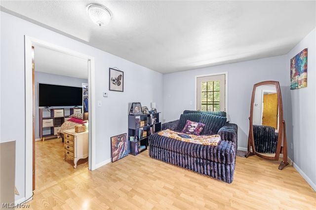 13099 Dorothy Drive, Chesterland, OH 44026