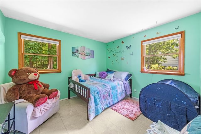 13099 Dorothy Drive, Chesterland, OH 44026