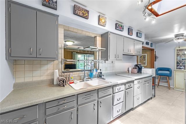 13099 Dorothy Drive, Chesterland, OH 44026