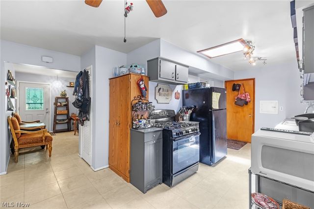13099 Dorothy Drive, Chesterland, OH 44026