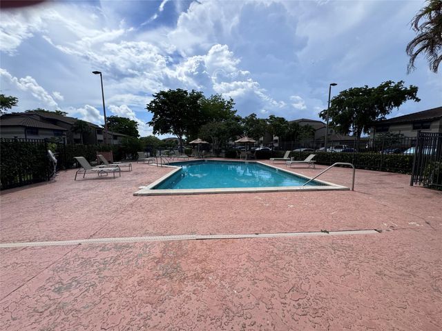 9968 Nob Hill Ln 9968, Sunrise, FL 33351