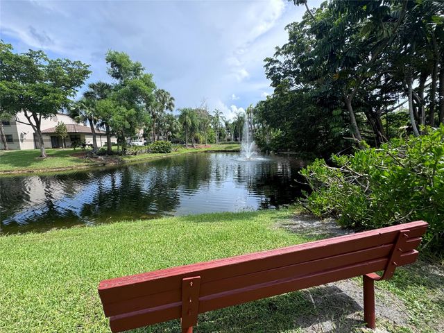 9968 Nob Hill Ln 9968, Sunrise, FL 33351