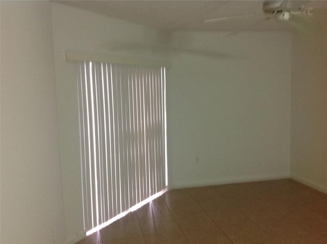 9968 Nob Hill Ln 9968, Sunrise, FL 33351