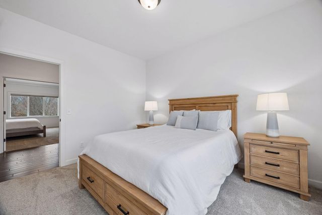 19648 Yellowpine Street NW, Oak Grove, MN 55011