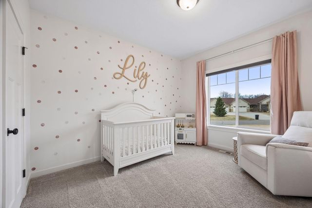 19648 Yellowpine Street NW, Oak Grove, MN 55011