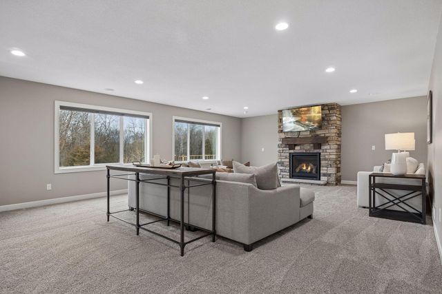 19648 Yellowpine Street NW, Oak Grove, MN 55011