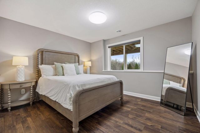 19648 Yellowpine Street NW, Oak Grove, MN 55011