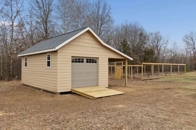 19648 Yellowpine Street NW, Oak Grove, MN 55011