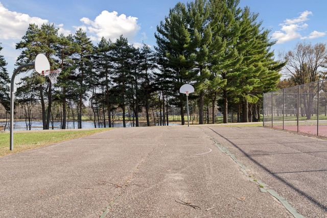 19648 Yellowpine Street NW, Oak Grove, MN 55011