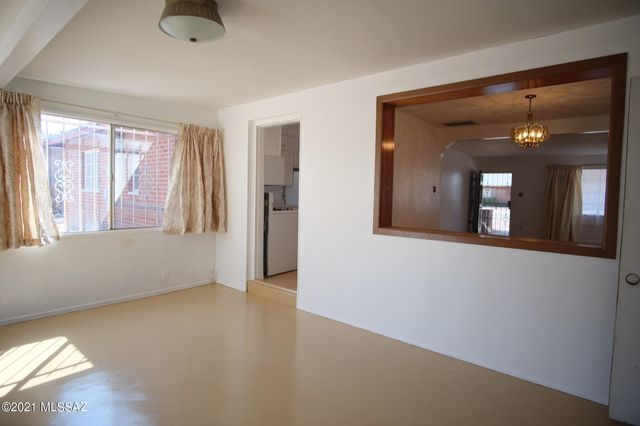 4917 E Timrod Street, Tucson, AZ 85711