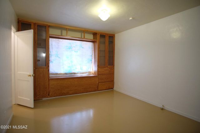 4917 E Timrod Street, Tucson, AZ 85711