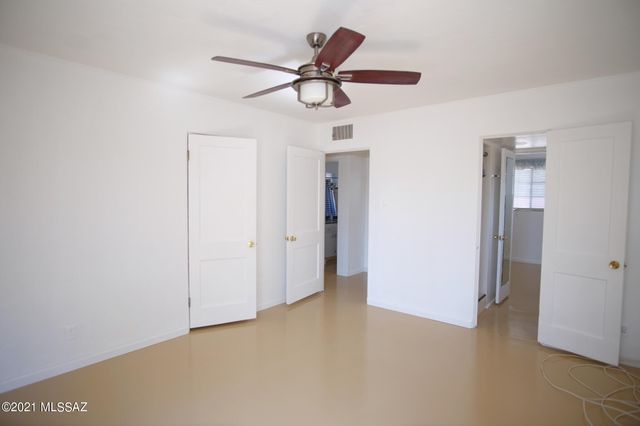 4917 E Timrod Street, Tucson, AZ 85711