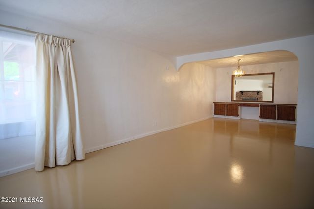 4917 E Timrod Street, Tucson, AZ 85711