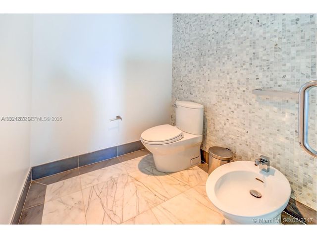 200 Biscayne Boulevard Way 3404, Miami, FL 33131