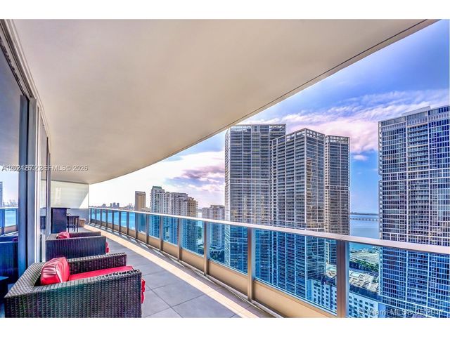 200 Biscayne Boulevard Way 3404, Miami, FL 33131