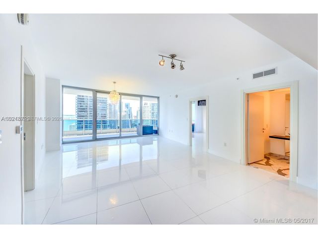 200 Biscayne Boulevard Way 3404, Miami, FL 33131