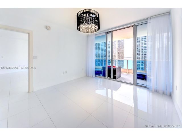 200 Biscayne Boulevard Way 3404, Miami, FL 33131