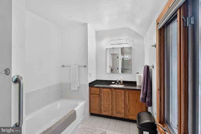 210 N EVERGREEN ST, Arlington, VA 22203